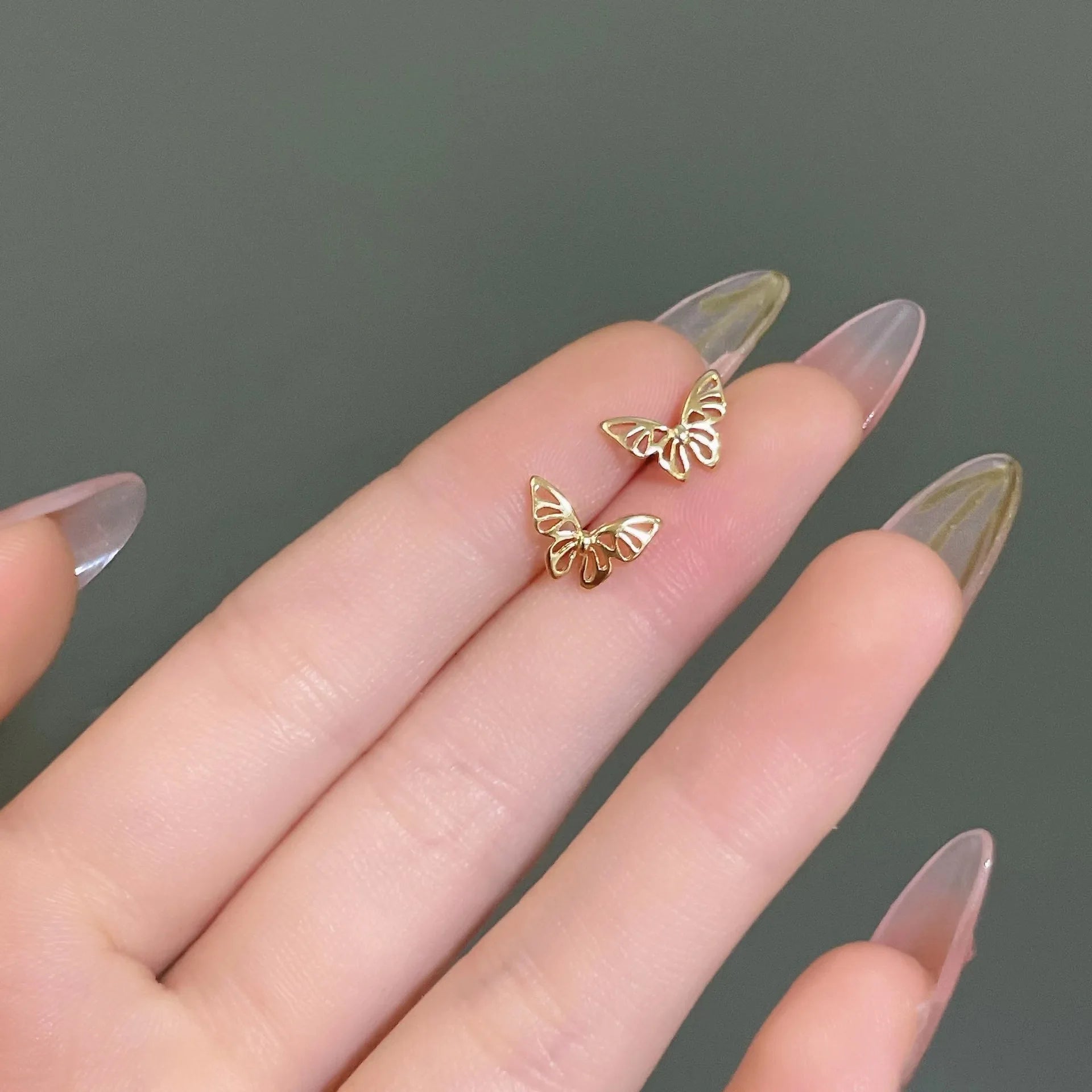 Lovely Small Earrings Piercings Wing Heart Stud Earrings For Women Gold Color 925 Silver Needles Ear Stud Jewelry For Teen Gift