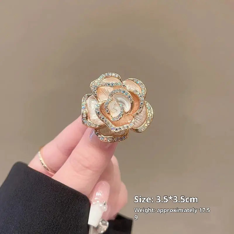 Elegant Camellia Brooch, Resin Rhinestone French Design, Sophisticated Women's Accessory for Banquets and Daily Wear