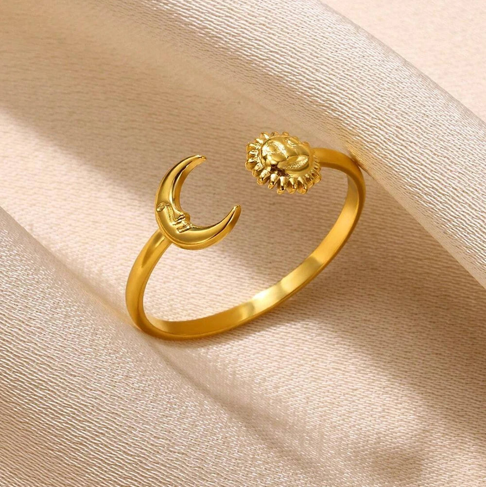 Vintage Ancient Greek Arethusa Goddess Coin Rings For Women Imitation Pearl Zircon Moon Stainless Steel Ring Fashion Jewelry