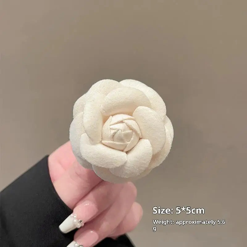 Elegant Camellia Brooch, Resin Rhinestone French Design, Sophisticated Women's Accessory for Banquets and Daily Wear