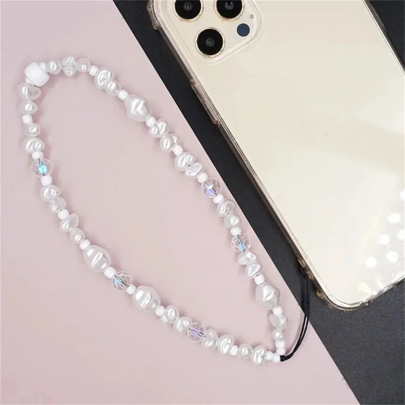 Korean Cute Pearl Love Heart Short Hand Wrist Lanyard Simplicity Short Phone Strap For Cell Phone Earphone Backpack Camera Chain
