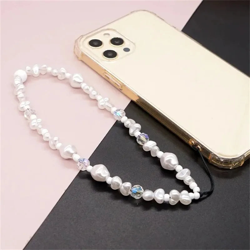 Korean Cute Pearl Love Heart Short Hand Wrist Lanyard Simplicity Short Phone Strap For Cell Phone Earphone Backpack Camera Chain